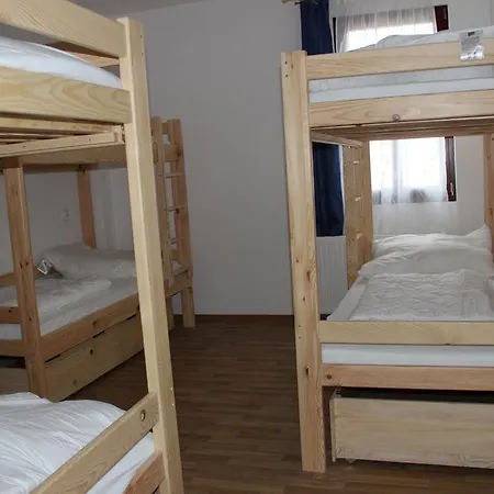 Guest house Bakonyi Vandor Turalak Es Kemping *